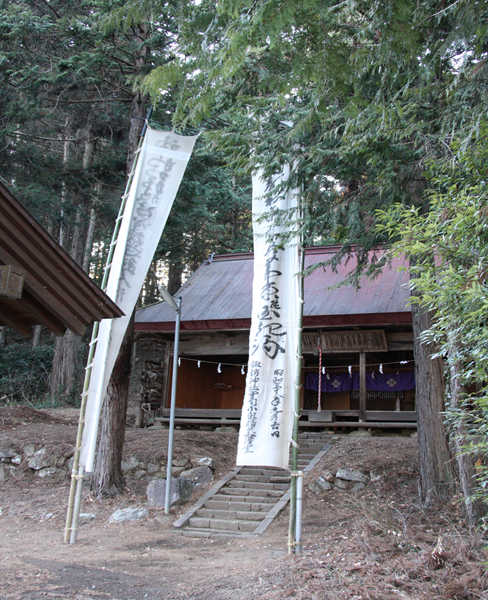 山梨県穴山町 諏訪神社